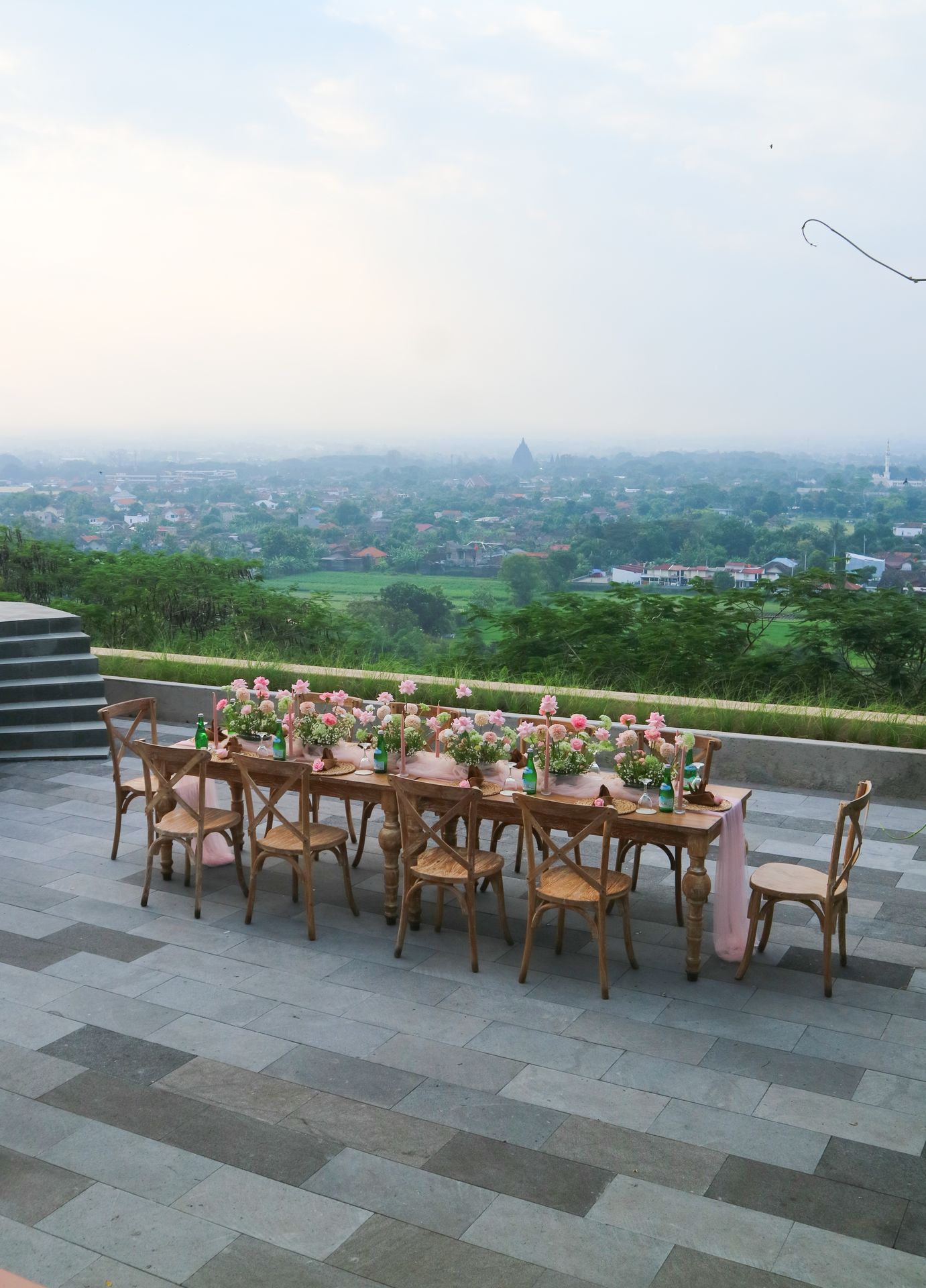 Dekorasi Meja Prambanan