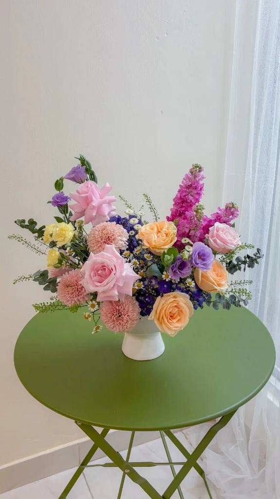 Lumina Vase