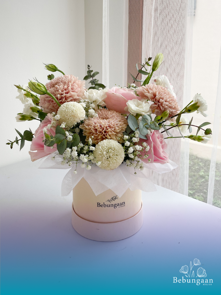 Blush Bloom Box