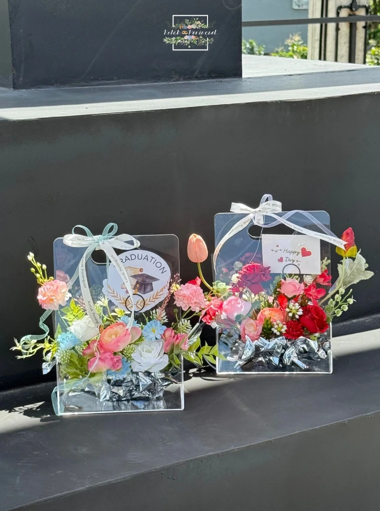 Acrylic Flower Purse