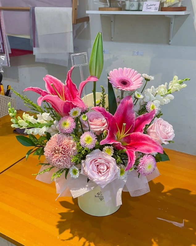 Lily Bloom Box