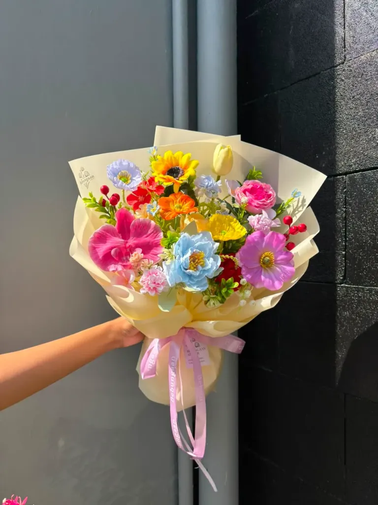 Thumbelina Artificial Bouquet